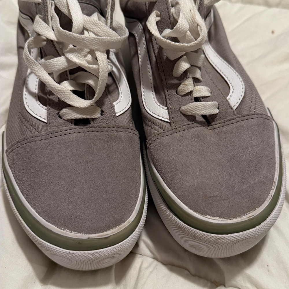 Vans Platform New Era Suede Sneakers in Light Gray and White and Green - Picture 5 of 7